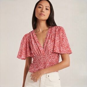 Abercrombie & Fitch Coral Smocked Crop Top Flutter Sleeve V-Neck Size M